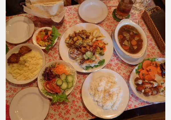 ファラフェルガーデン 京都店