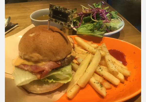 THE BROOKLYN CAFE 金山店